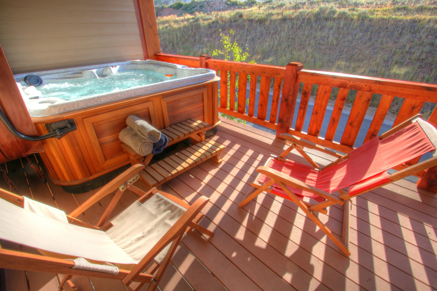 terrasse hébergement de camping Gard Cevennes