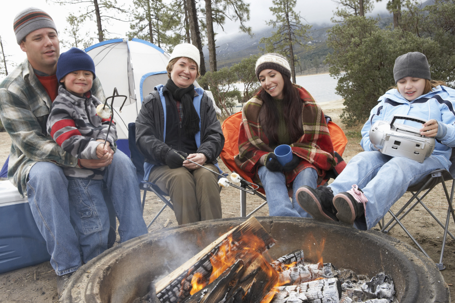 famille au camping Finistere nord Plouneour